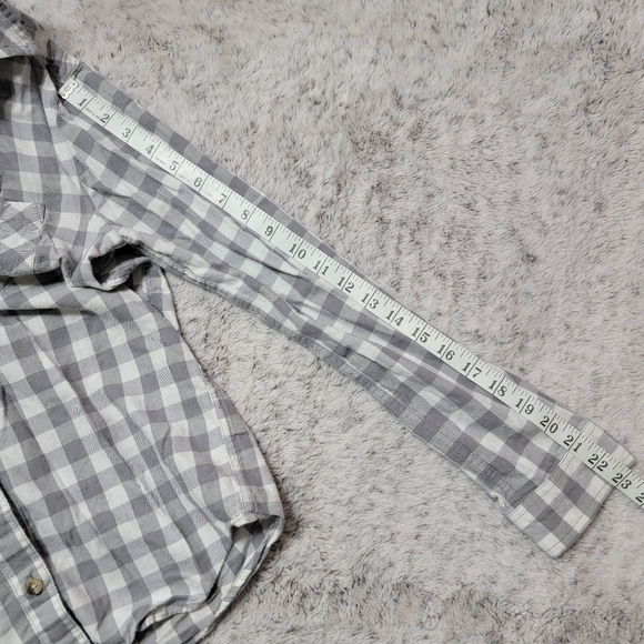SO Plaid Flannel Shirt | Gray and White | Size Small - Picture 7 of 7